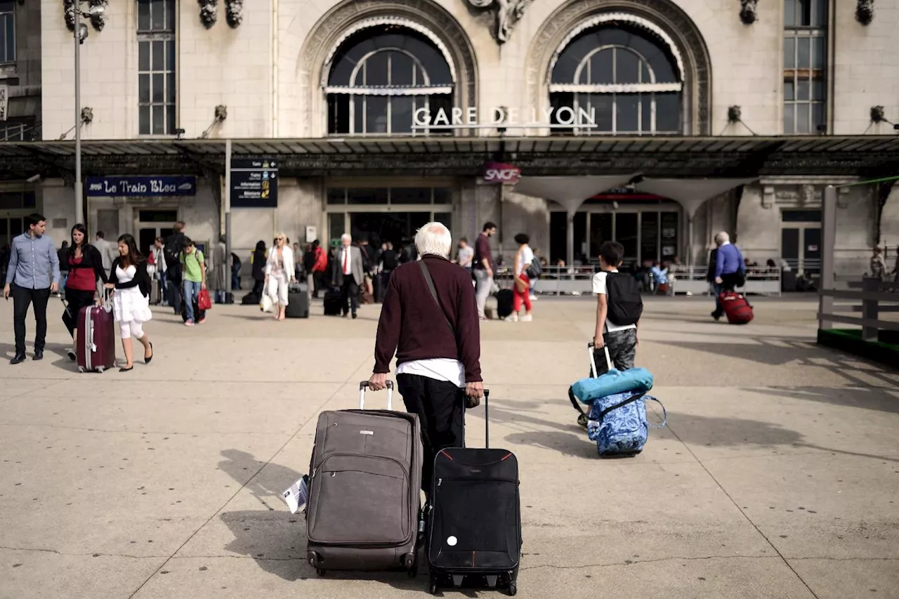 En gare de Lyon, la limitation des bagages dans les TGV ne suscite pas d'indignation