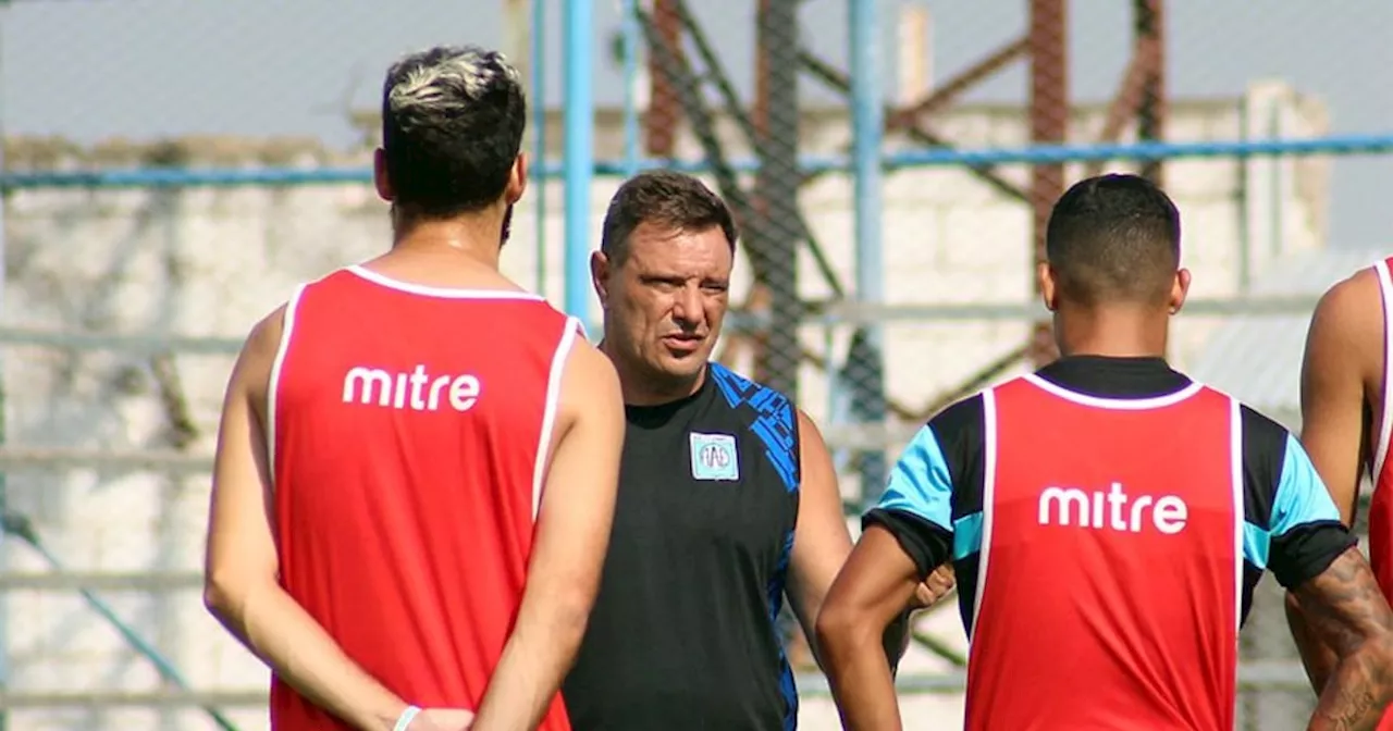 Estudiantes de Río Cuarto se quedó sin DT tras el empate con Temperley