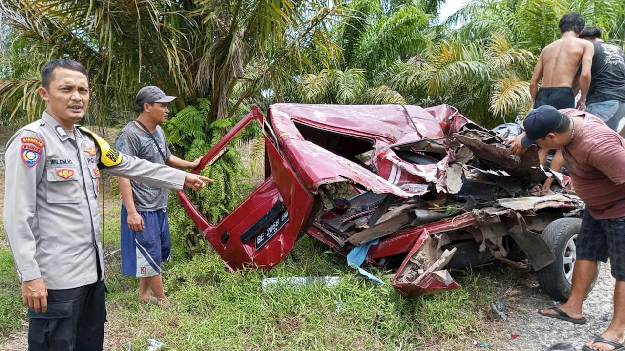 Kronologi Kecelakaan di Pesisir Barat, 2 Orang Tewas Tertimpa Truk