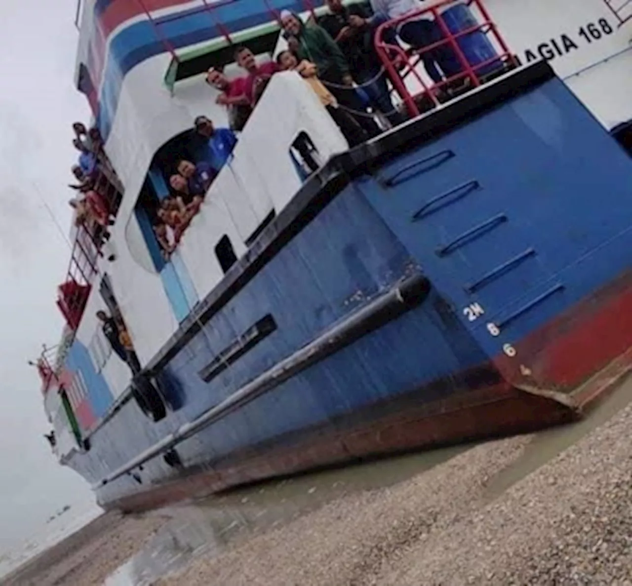 Ferry with 567 passengers runs aground near Kuala Perlis as storm forces cancellation of three additional Langkawi trips