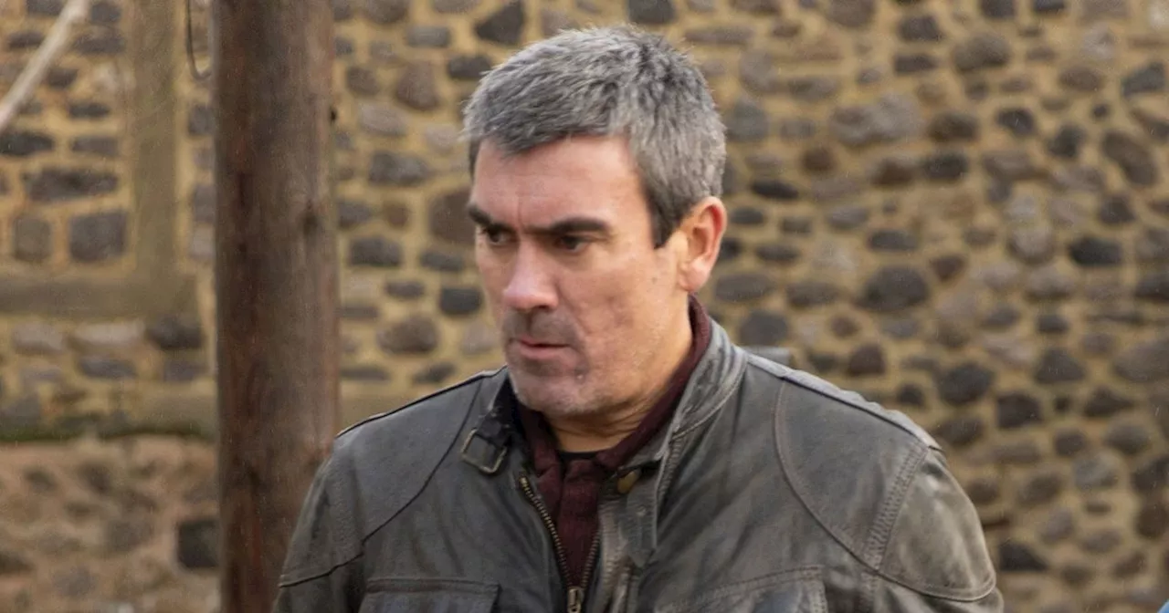 Emmerdale's Cain Dingle star Jeff Hordley's unrecognisable Corrie role