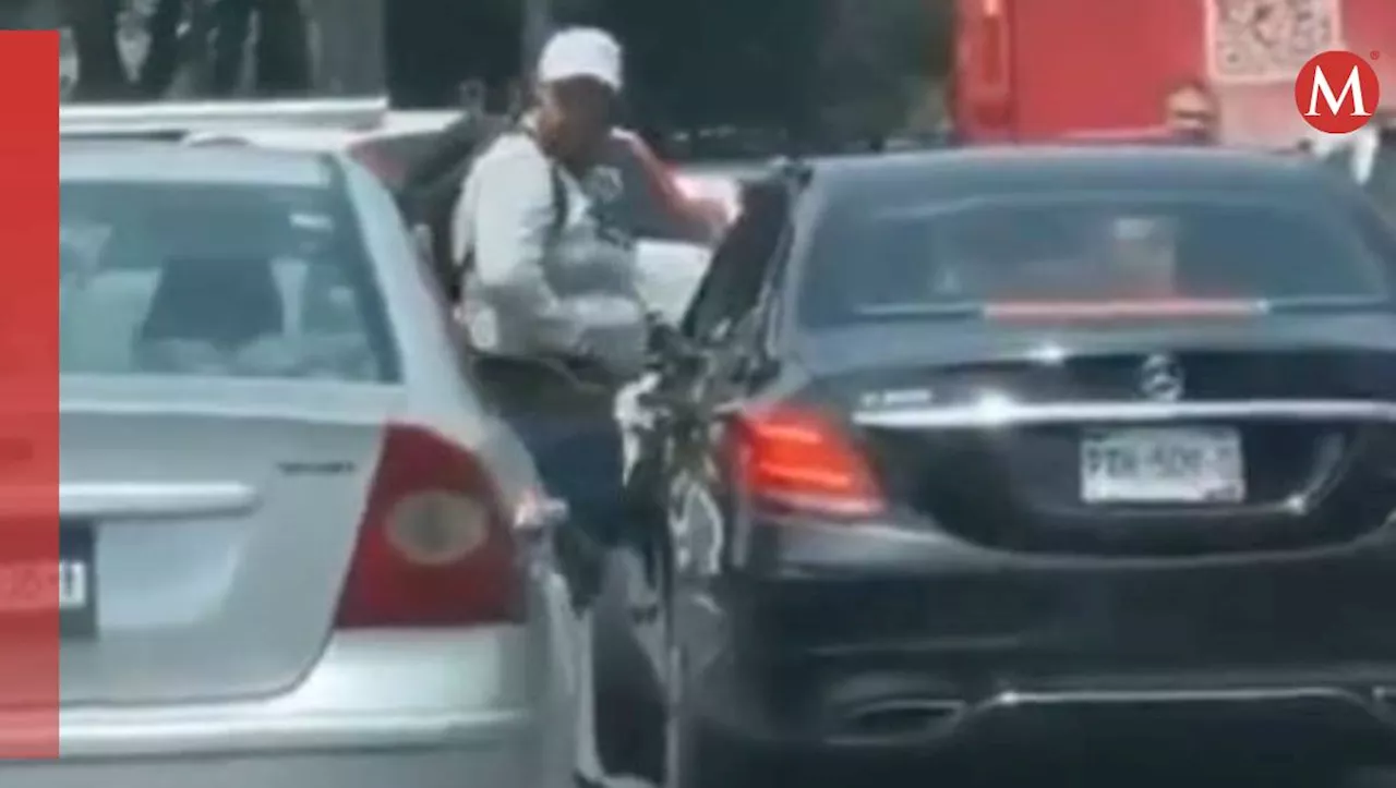 Captan en VIDEO asalto a mano armada contra automovilistas en Periférico Sur, CdMx