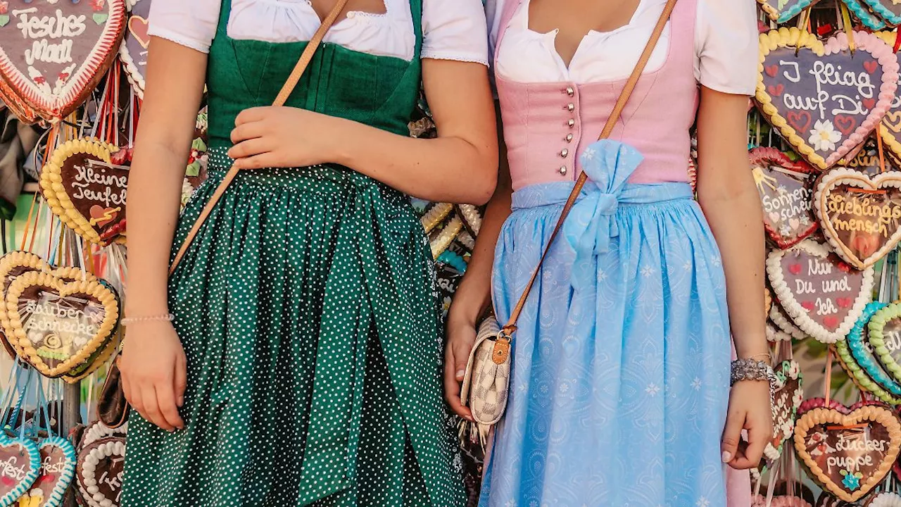 Diese Dirndl tragen Frauen 2024 auf der Wiesn