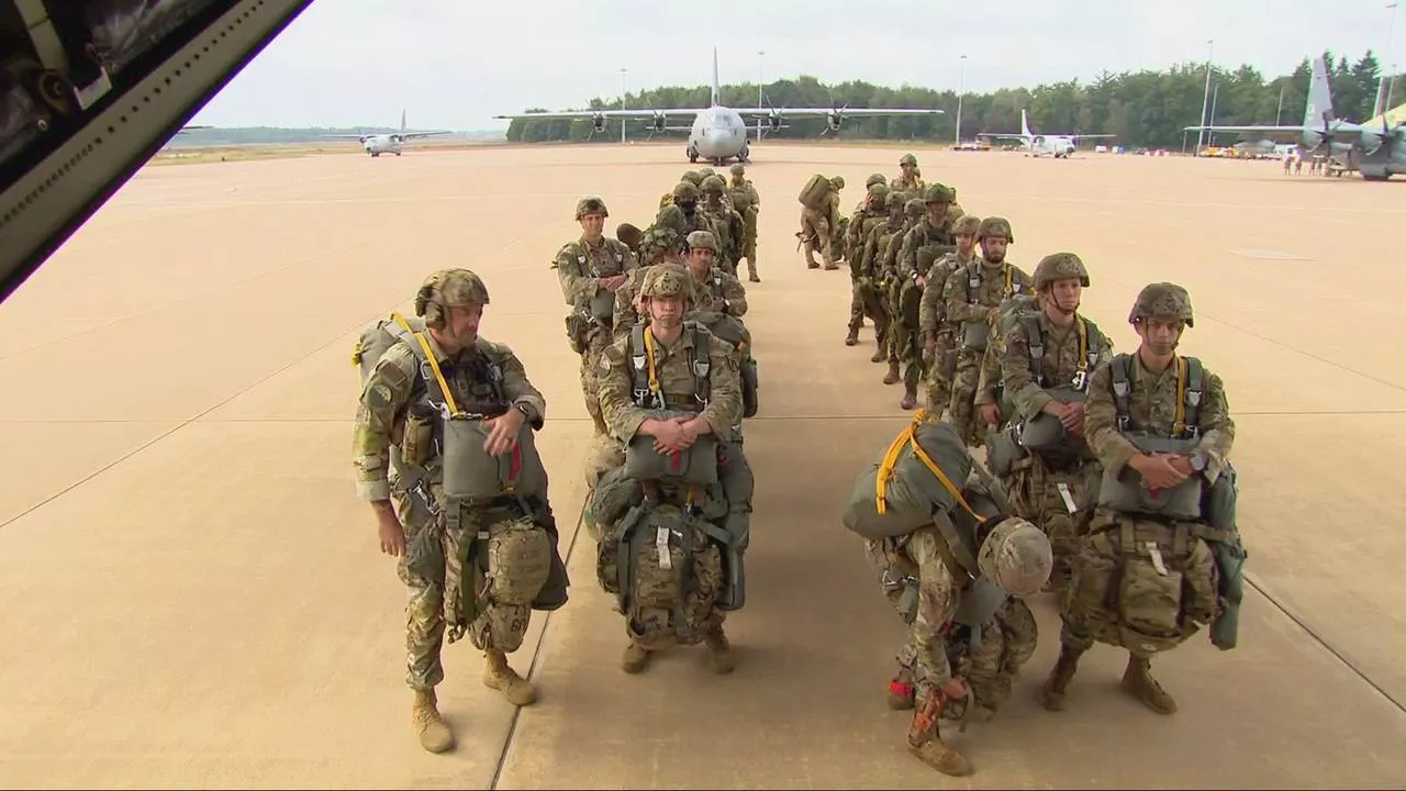 Parachutisten leger oefenen boven Brabant: 'Niet als een zeester springen'