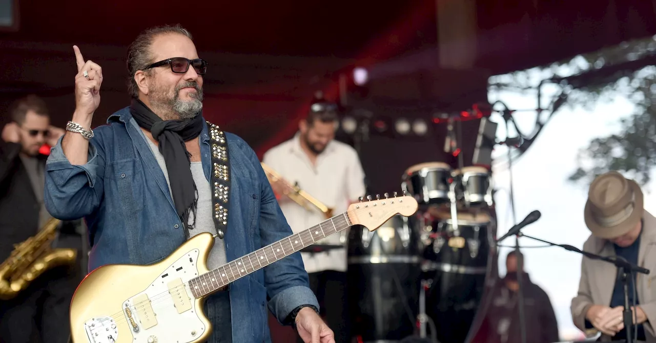 Popular country music band postpones shows as frontman battles cancer