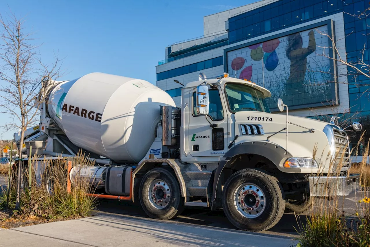 Lafarge Canada supports women in trades