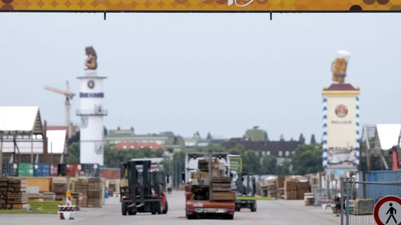 Unfall bei Oktoberfest-Aufbau: Vor Wiesn-Beginn: Arbeiter an Achterbahn tödlich verletzt