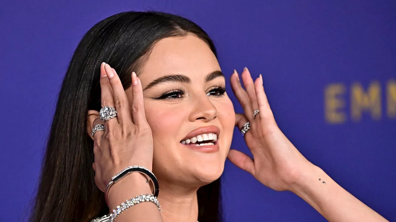 Selena Gomez Roasted Steve Martin & Martin Short With a Childless Cat Lady Joke at Emmys 2024