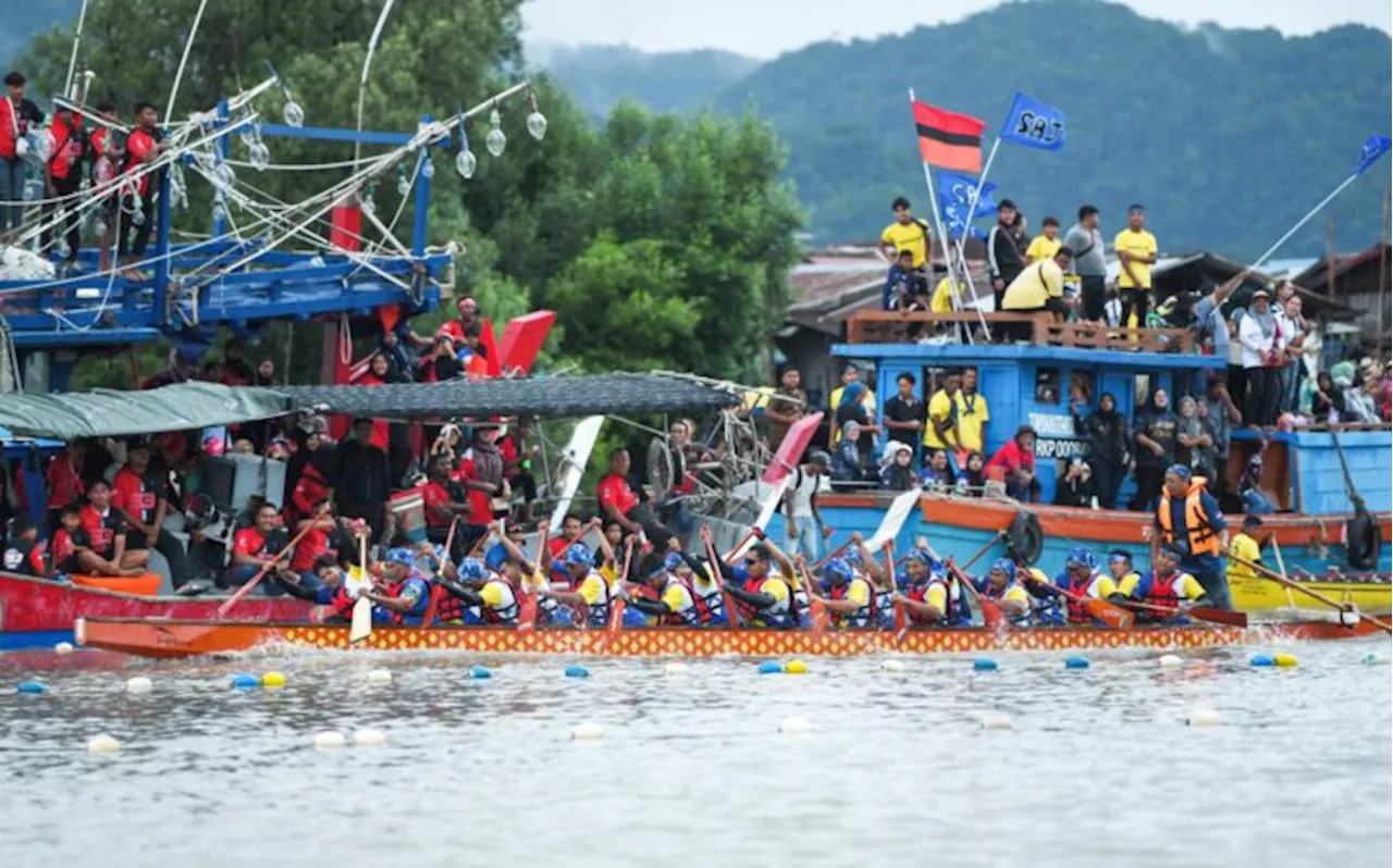 Pulau Ketam juara Pesta Air Kuala Perlis