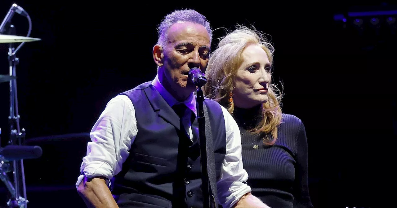 Bruce Springsteen's Wife Patti Scialfa Performs After Cancer Reveal