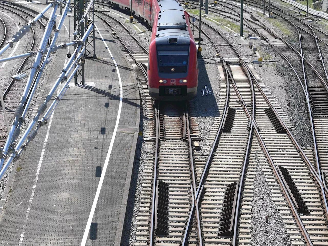 Kollision in Lindau: Zugausfälle und Ersatzverkehr nach Unfall