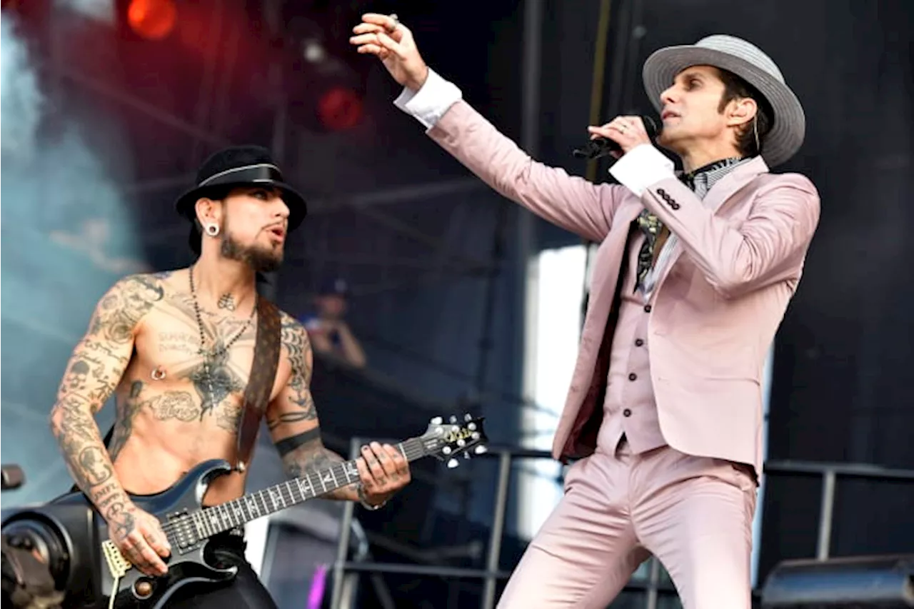 Jane's Addiction cancels its tour in the wake of an onstage concert fracas