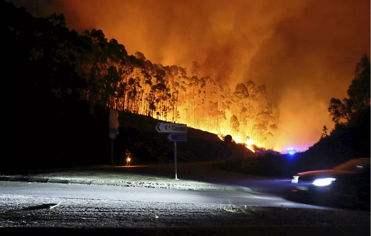 Le Portugal ravagé par des incendies meurtriers alors que l'Europe centrale est inondée