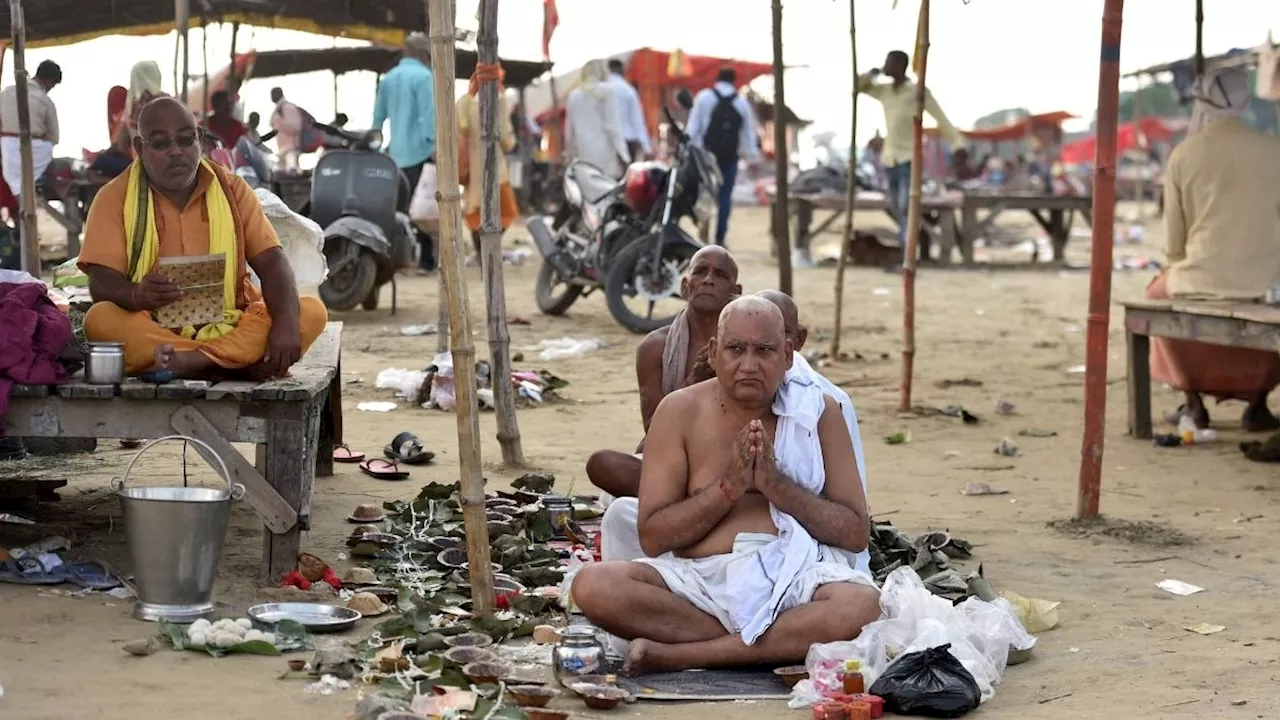 Pitru Paksha 2024: पितृ पक्ष आज से शुरू, जानें श्राद्ध करने की तिथियां, नियम और विधि