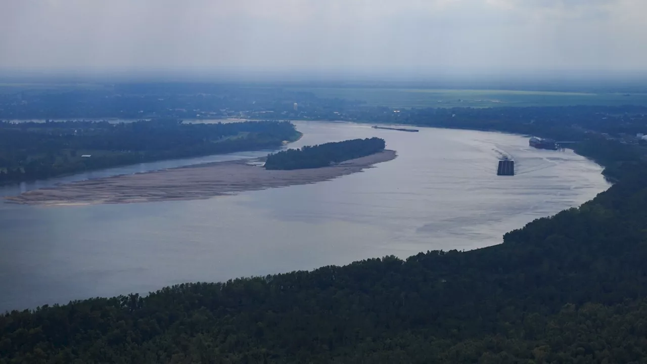 Brackish water creeping up the Mississippi River may threaten Louisiana's drinking supply