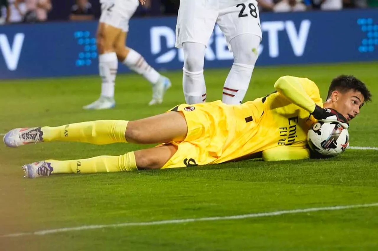 Lorenzo Torriani, il baby portiere del Milan che ha esordito in Champions League