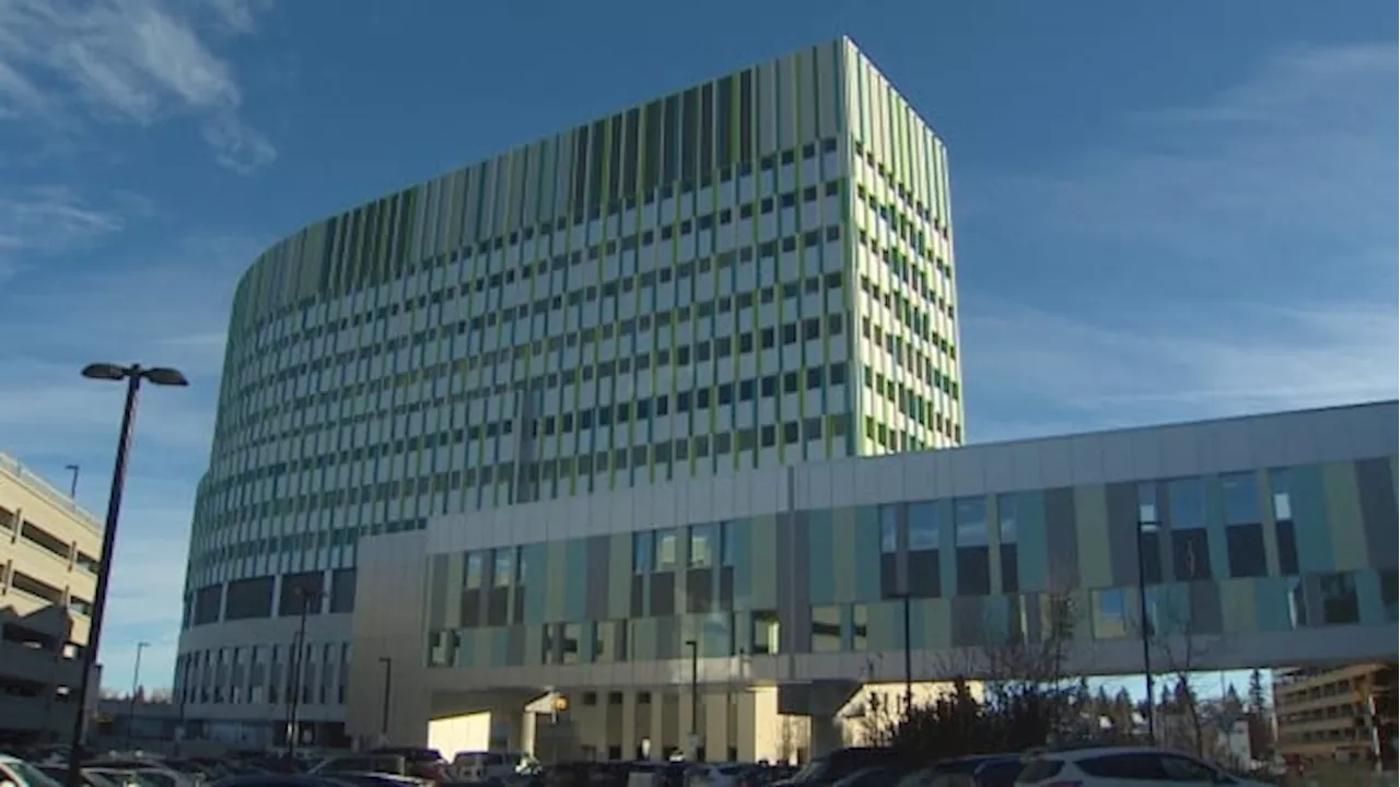 Calgary's new cancer centre to start treating first patients by end of October