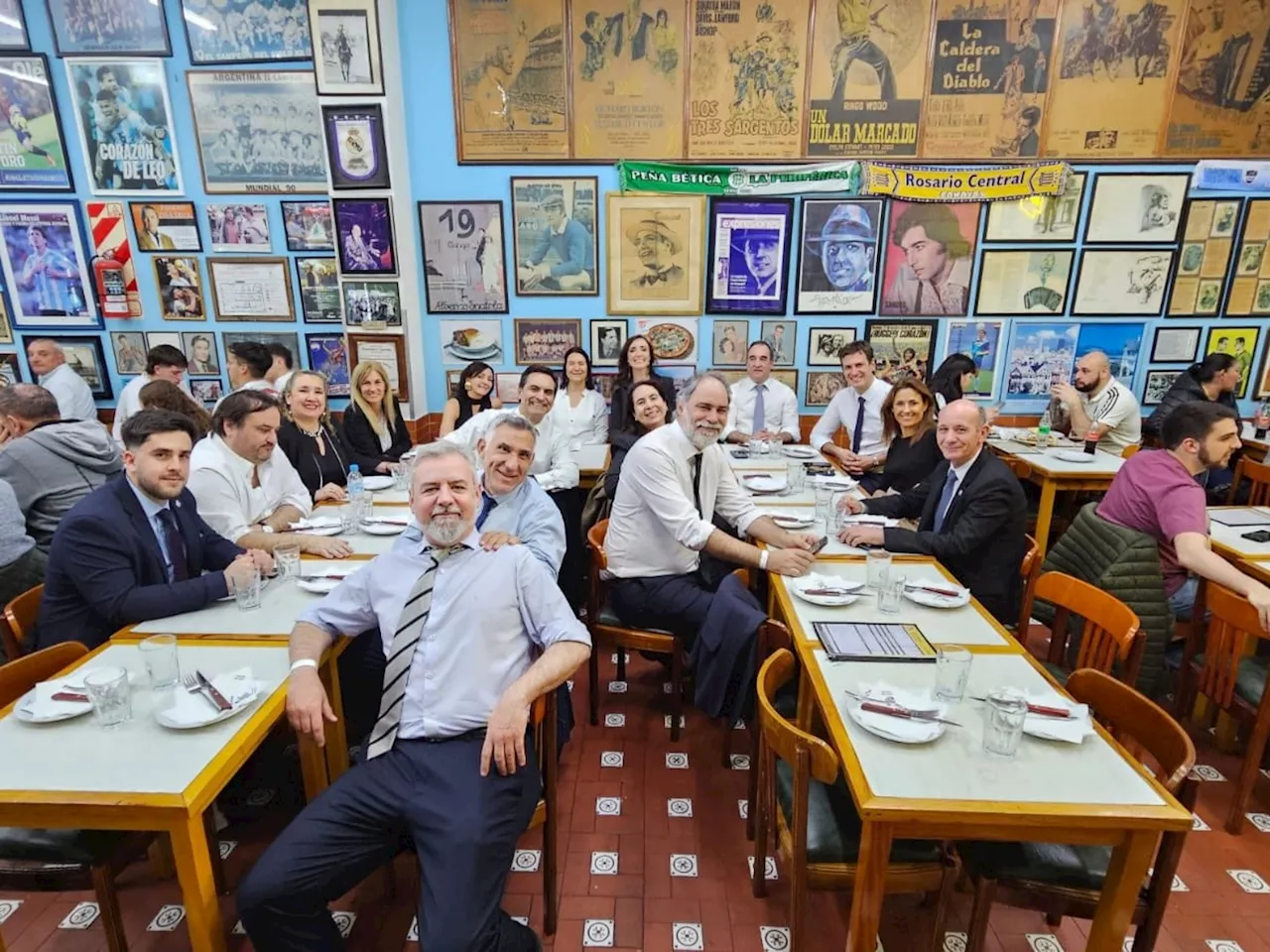 Victoria Villarruel celebró con su equipo la visita de Javier Milei al Congreso