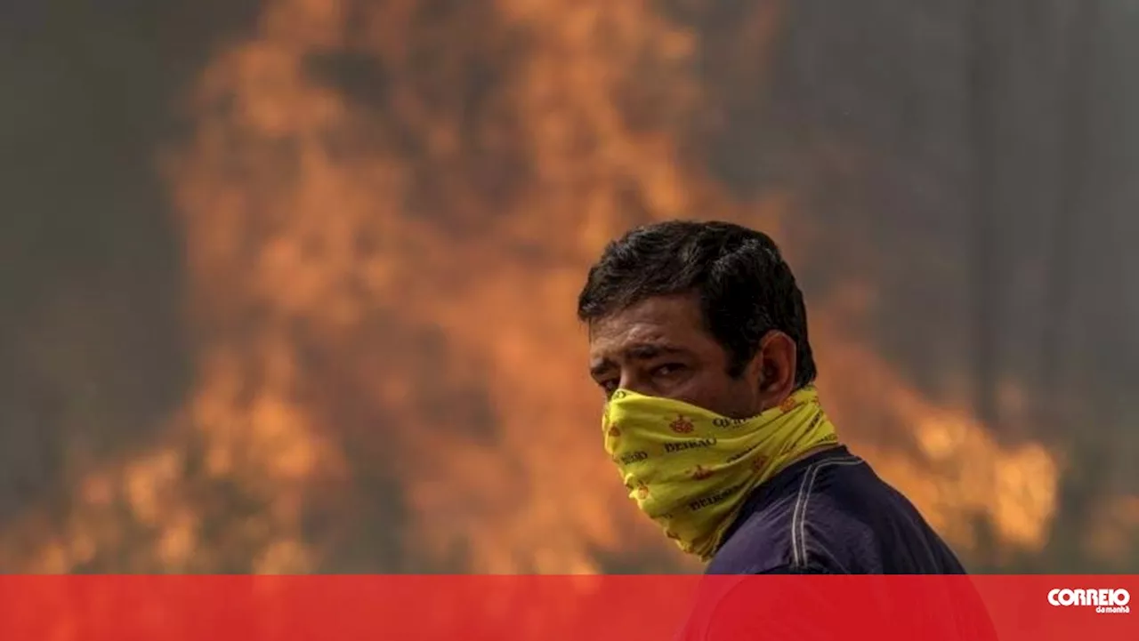 Várias casas, carros e uma viatura dos bombeiros arderam durante a noite em Baião