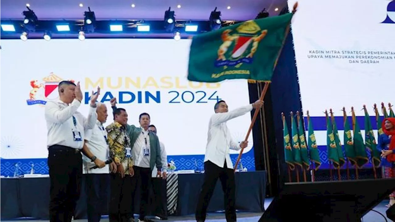 Anindya Bakrie Pamer Foto Jadi Ketum Kadin, Kibarkan Bendera Sakral