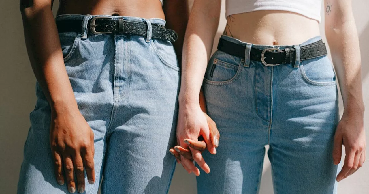 Jeans di seconda mano: ecco quanta acqua risparmi