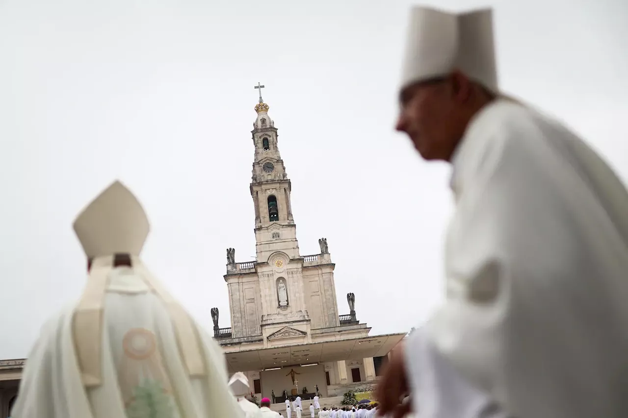 Depois de a promover, Diocese Leiria-Fátima demarca-se de conversão sexual realizada por um falso amigo do Papa e um “exorcista do Vaticano”