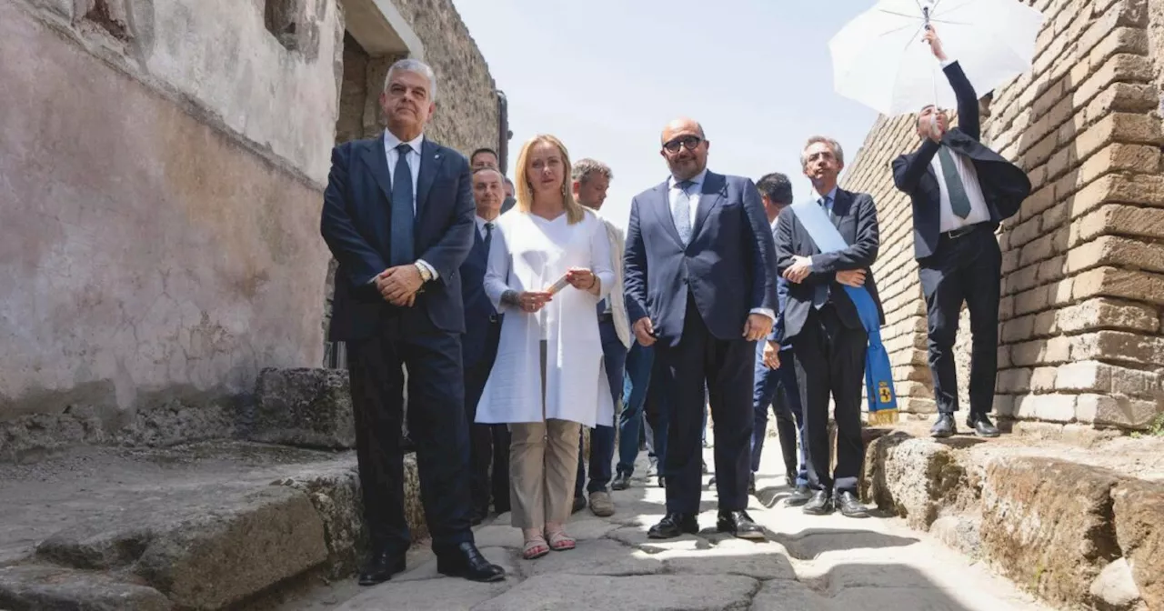 G7 Pompei: frutta secca targata Fdi, cravatte di Marinella e silenzi