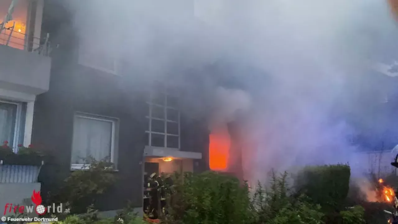 D: Explosion in Dortmund → Wohnung steht in Vollbrand, Person und Hund über Sprungpolster gerettet