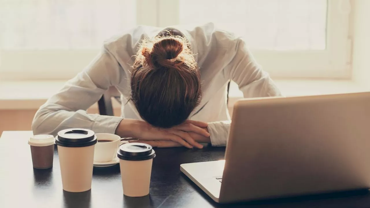 Privazione del sonno: sintomi ed effetti. Come capire se dormi troppo poco