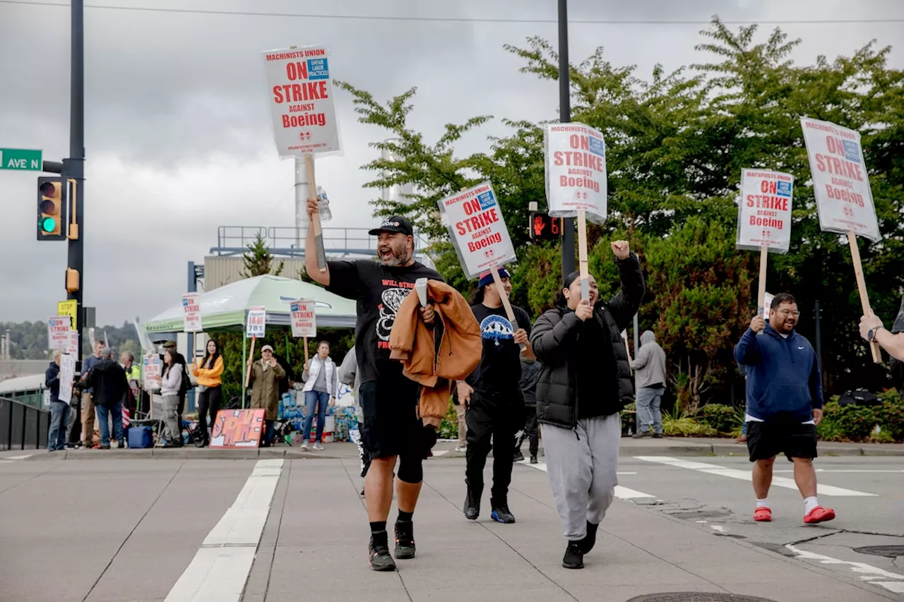 Boeing, union negotiators to resume contract talks as striking workers dig in