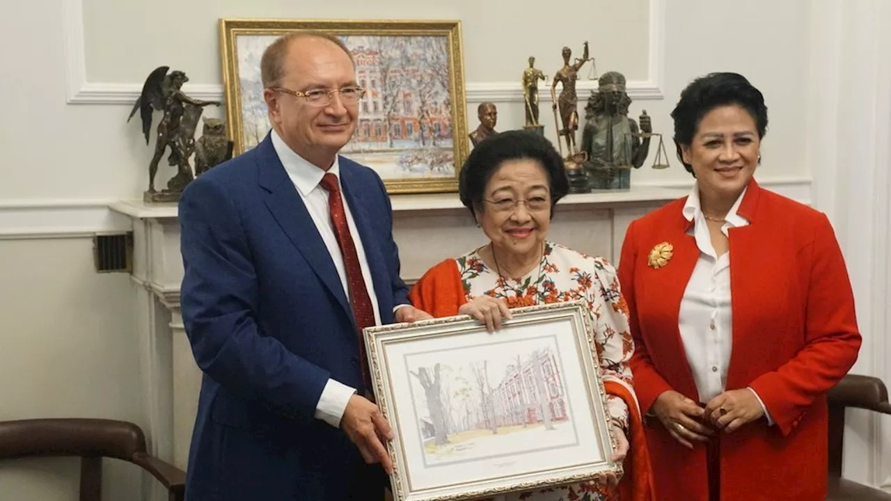 Saat Rektor Universitas Saint Petersburg Terkesima dengan Pertanyaan Megawati