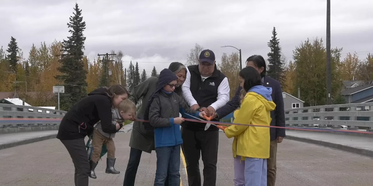 Aurora Drive Bridge finally opens after a year-long delay