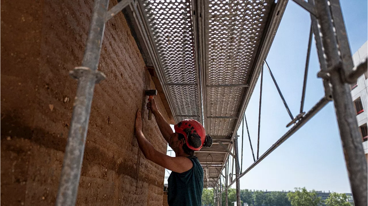 La chute du marché immobilier ralentit cet été, mais l'inquiétude persiste