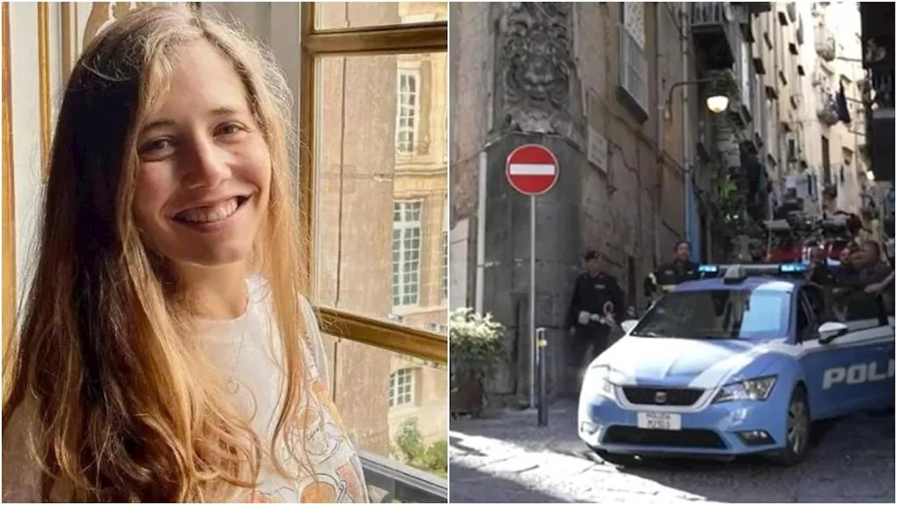 Napoli, morta la turista colpita alla testa da una statua caduta da un balcone