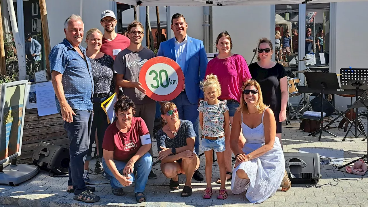 Dritte Demo für Maßnahmen im Obersdorfer Ortszentrum