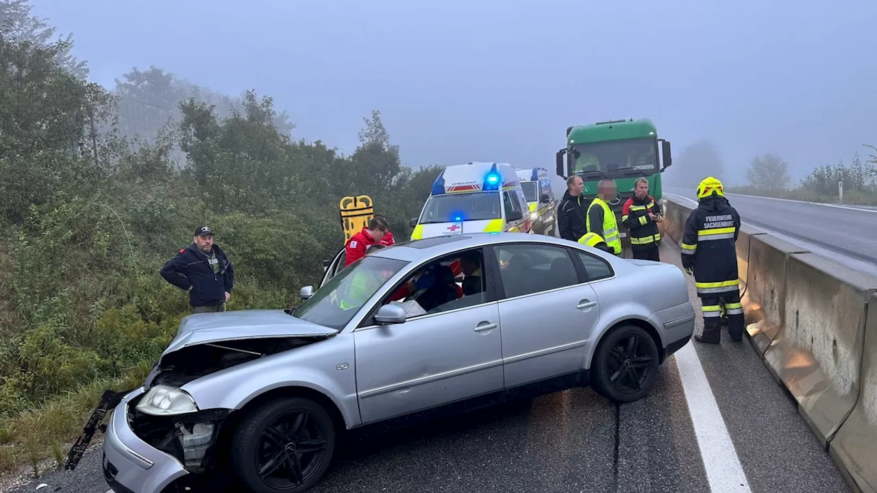 Kärntner FF-Kameraden halfen am Heimweg bei Auffahrunfall auf S 3