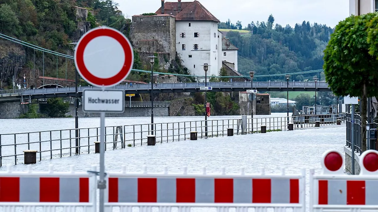 Bayern: Zweithöchste Hochwasser-Warnstufe in Passau