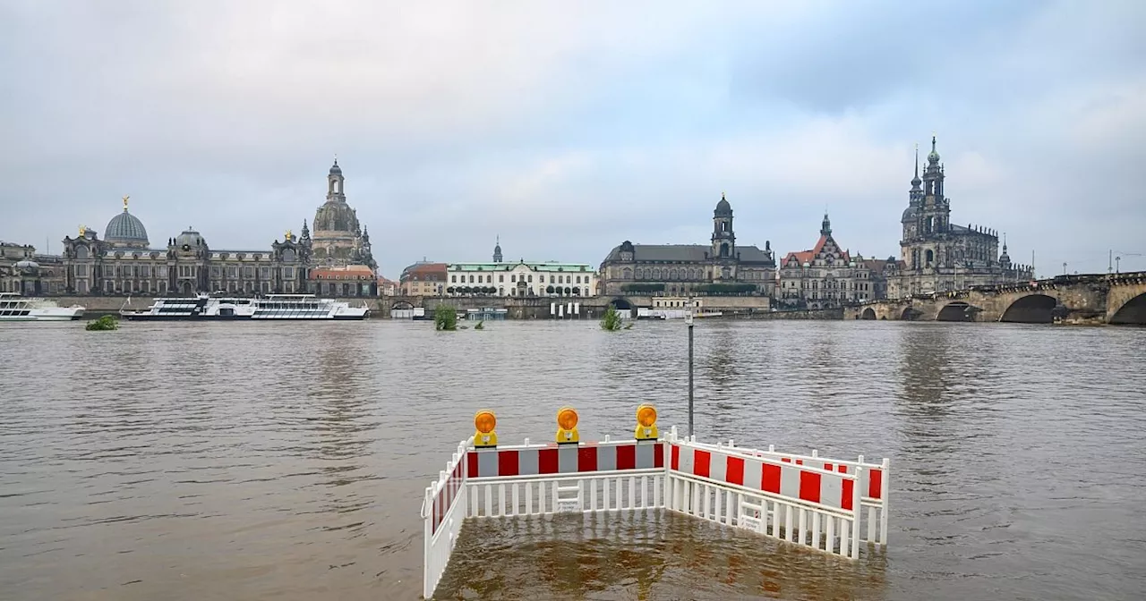 Deutschland rüstet sich für Flut - Zahl der Toten steigt