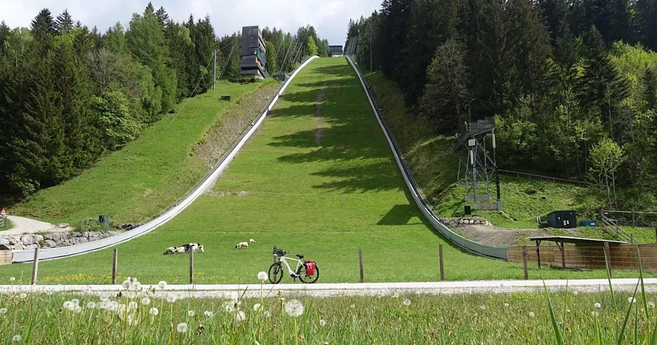 Ja, mir san mit’m E-Bike da: Radrunde durchs Salzkammergut