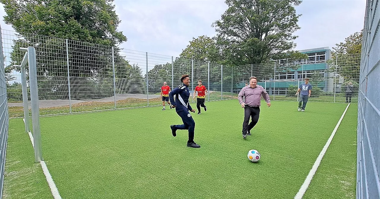 Neuer Soccer-Court am Schulzentrum in Nieheim