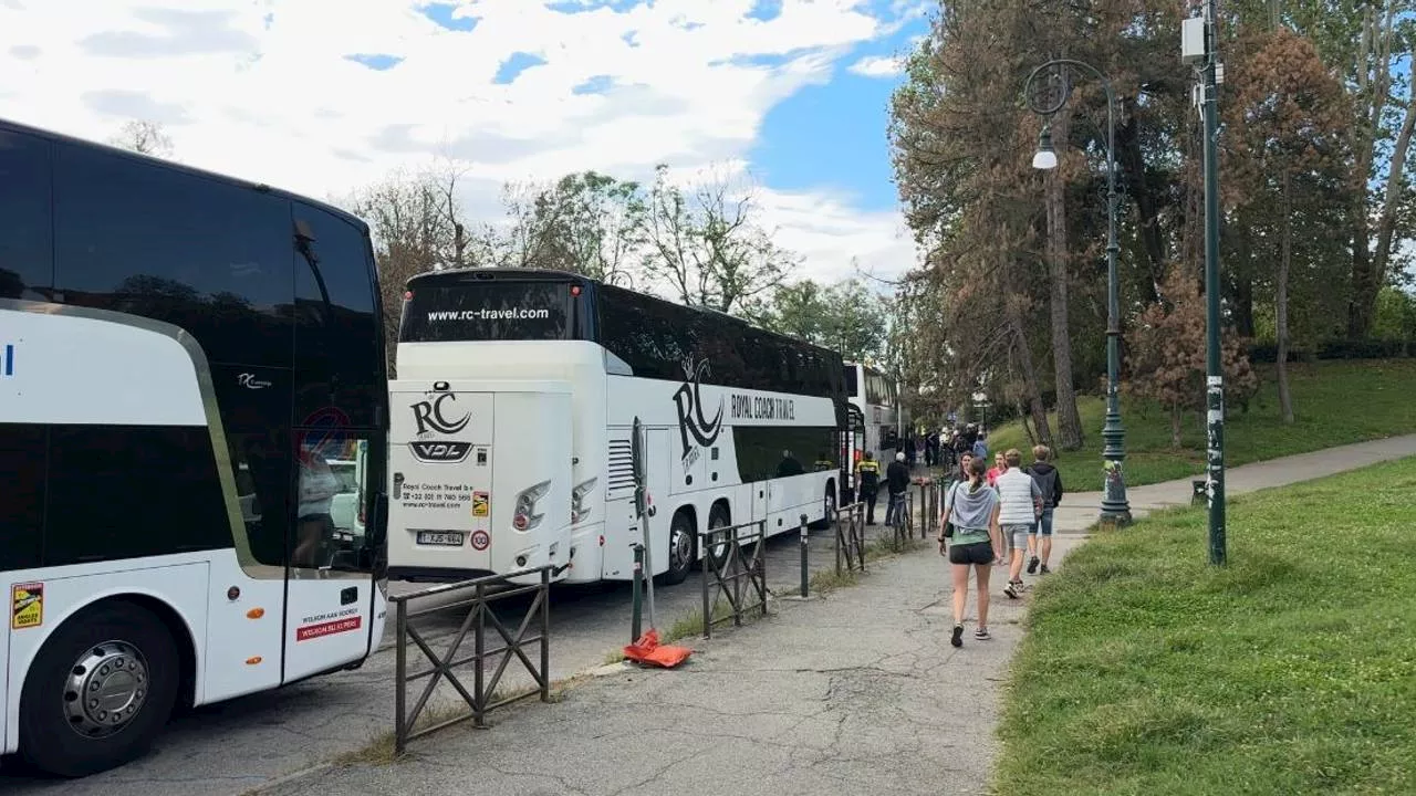 PSV-supporters zitten meer dan 30 uur in de bus voor wedstrijd in Turijn