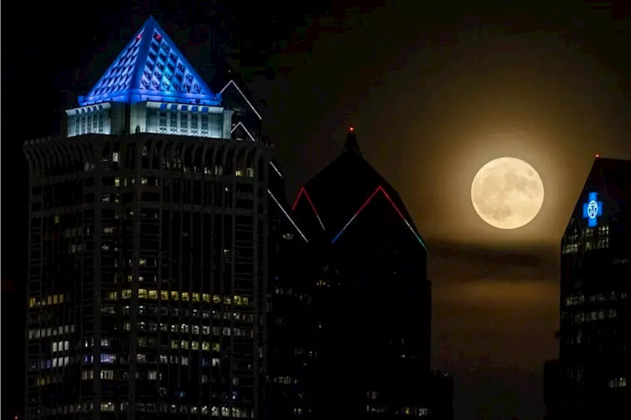 On a supermoon night, clouds over Philly will eclipse the eclipse