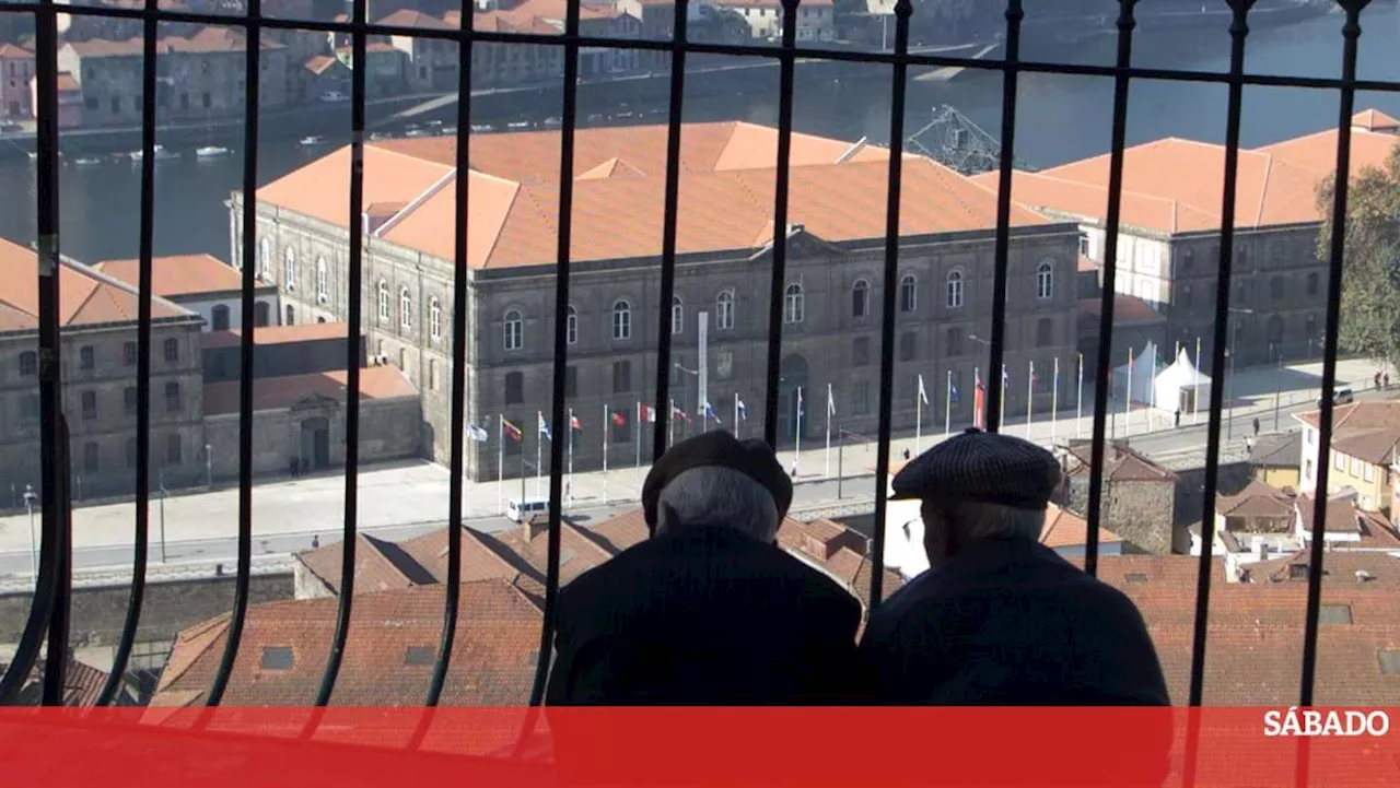 Crescimento do número de idosos portugueses que vivem sozinhos