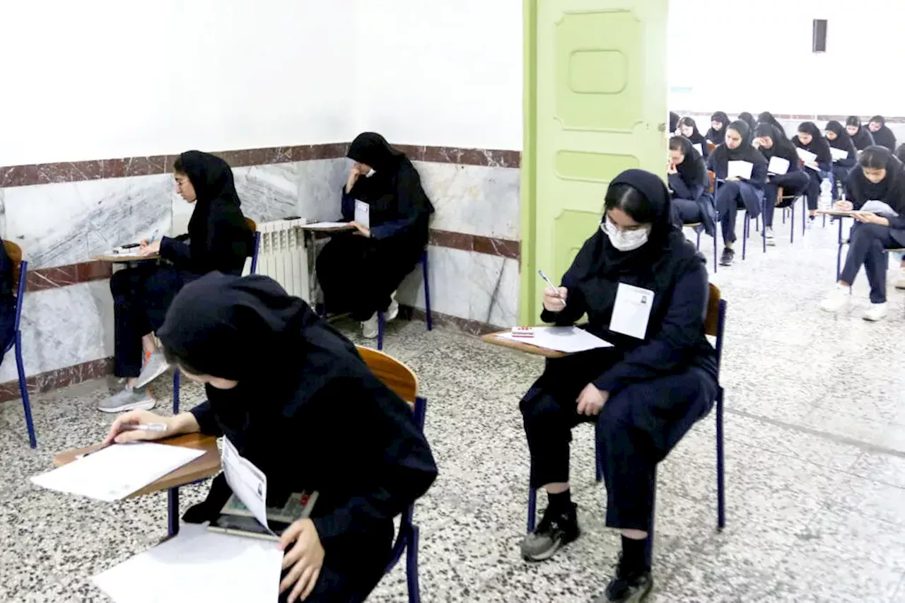 از مدرسه رانده و از امتحان مانده 