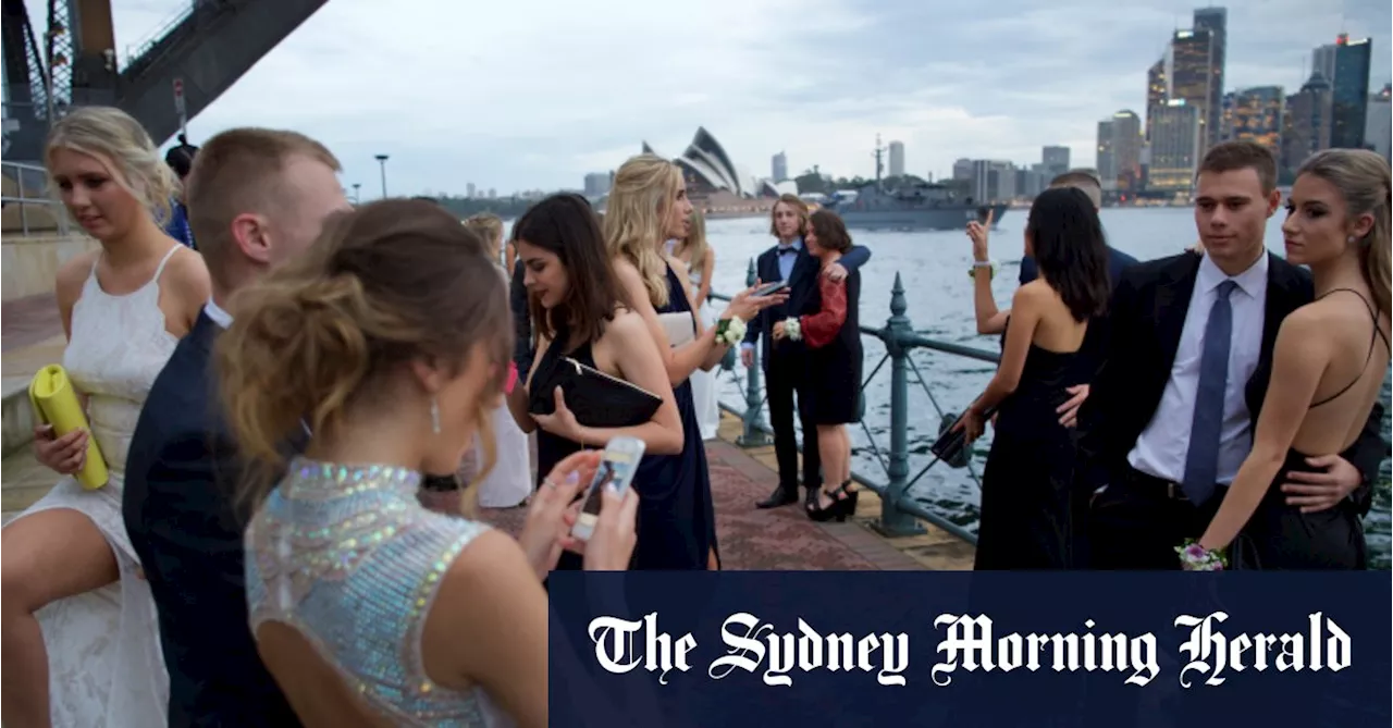 Sydney Catholic schools ban year 12 formal dates, alcohol for parents