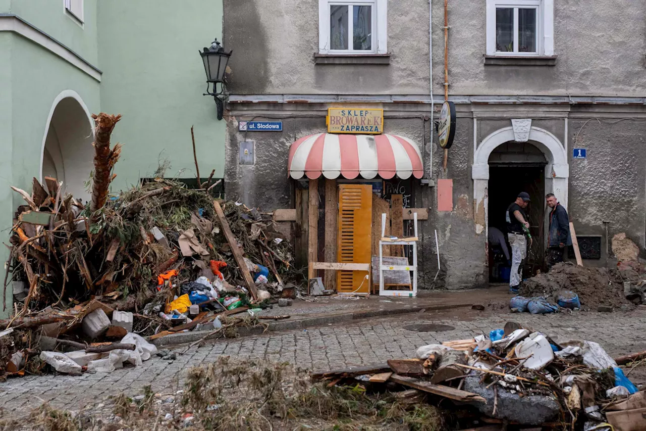 Hochwasser-Lage aktuell: Polen ruft Katastrophenzustand aus, Donau-Pegel Passau steigt wieder