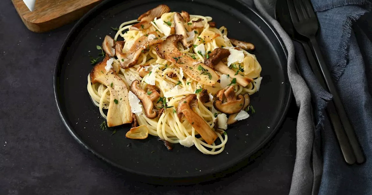 Großer Auftritt für dünne Nudeln: Pasta mit Steinpilzen