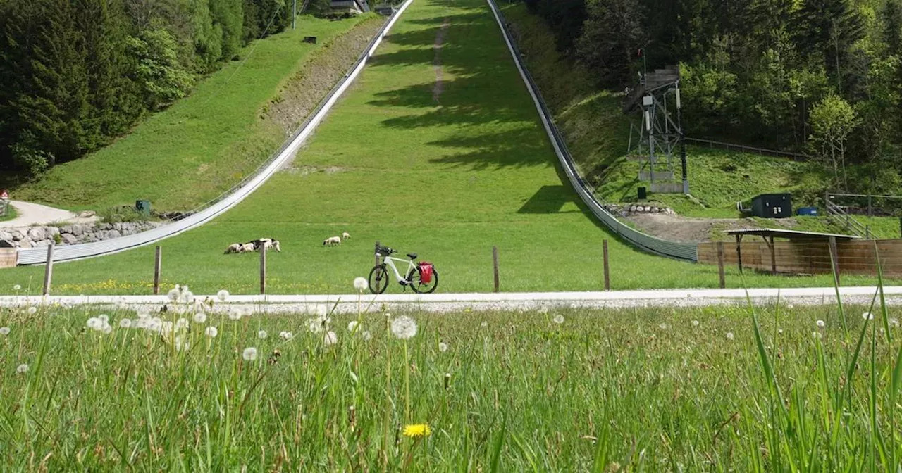 Ja, mir san mit'm E-Bike da: Radrunde durchs Salzkammergut