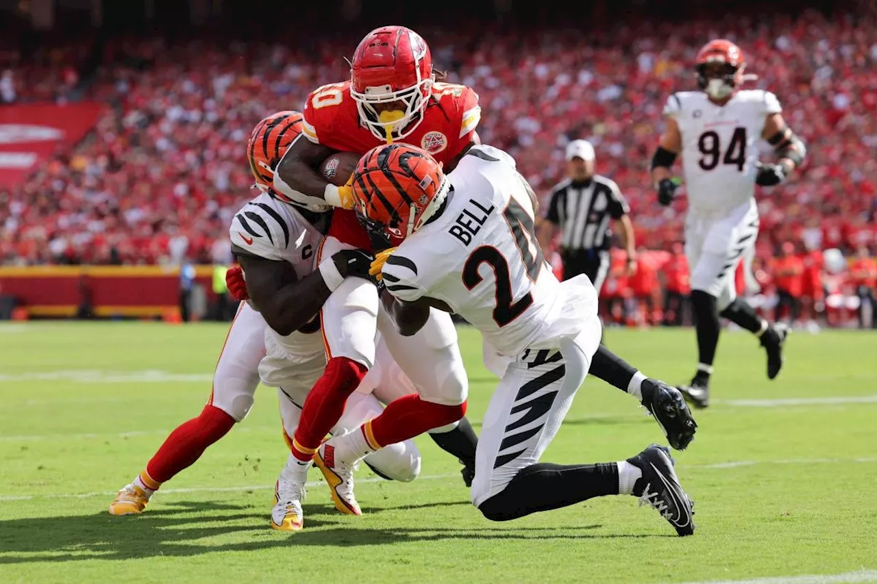 Chiefs running back suffers leg fracture