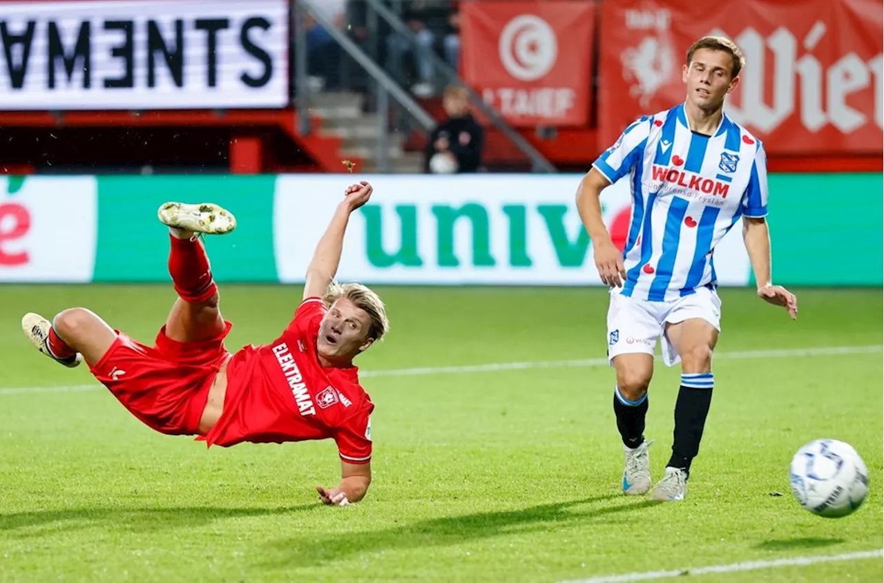 Ontketende Steijn leidt FC Twente met omhaal langs Heerenveen